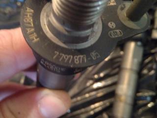 форсунка BMW 3 серия E90/E91/E92/E93 [рестайлинг] 2008, 2.0 л., N47 D20 A, дизель, АКПП, седан, 7797877