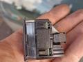 кнопка открытия багажника Mercedes-Benz E-Класс W212/S212/C207/A207 W212 2012, 2.1 л., CDi, OM 651.924, дизель, АКПП, серый металлик, седан, задний привод, правый руль, A2129059200 - фото №2