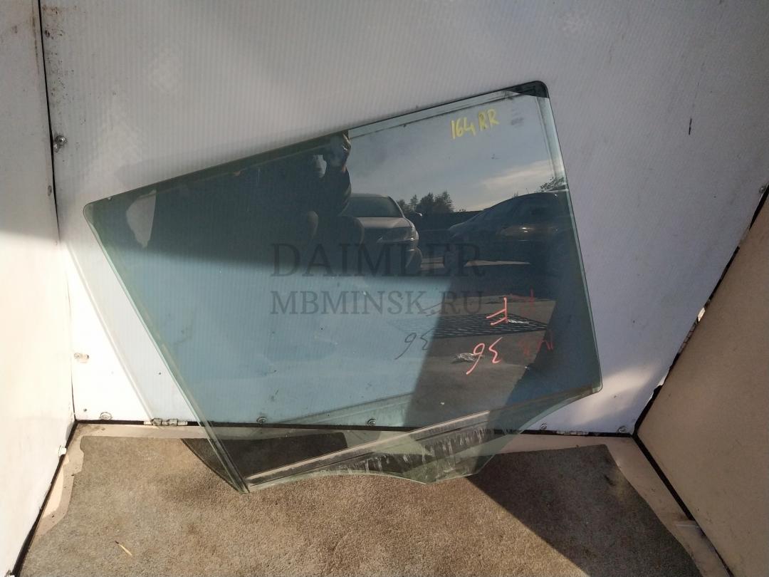 стекло двери задней правой Mercedes-Benz M-Класс W164 2006, 3.0 л., дизель, АКПП, черный, внедорожник 5 дв., правый руль - фото №1
