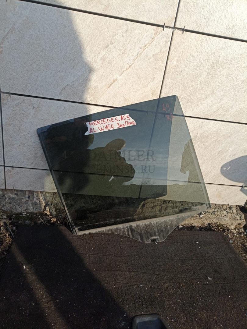стекло двери задней правой Mercedes-Benz M-Класс W164 2007, 3.0 л., OM 642.940, дизель, АКПП, правый руль - фото №1