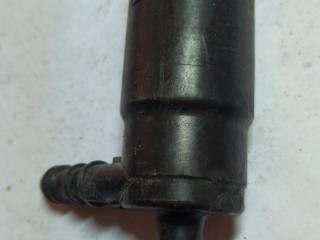 насос (моторчик) омывателя фар BMW 7 серия E65/E66/E67 2004, 8377430-03