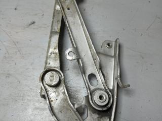 петля капота правая Mercedes-Benz E-Класс W211/S211 [рестайлинг] 2007, 2.1 л., OM 646.821, дизель, АКПП, серебристый, седан, правый руль, A2118800428