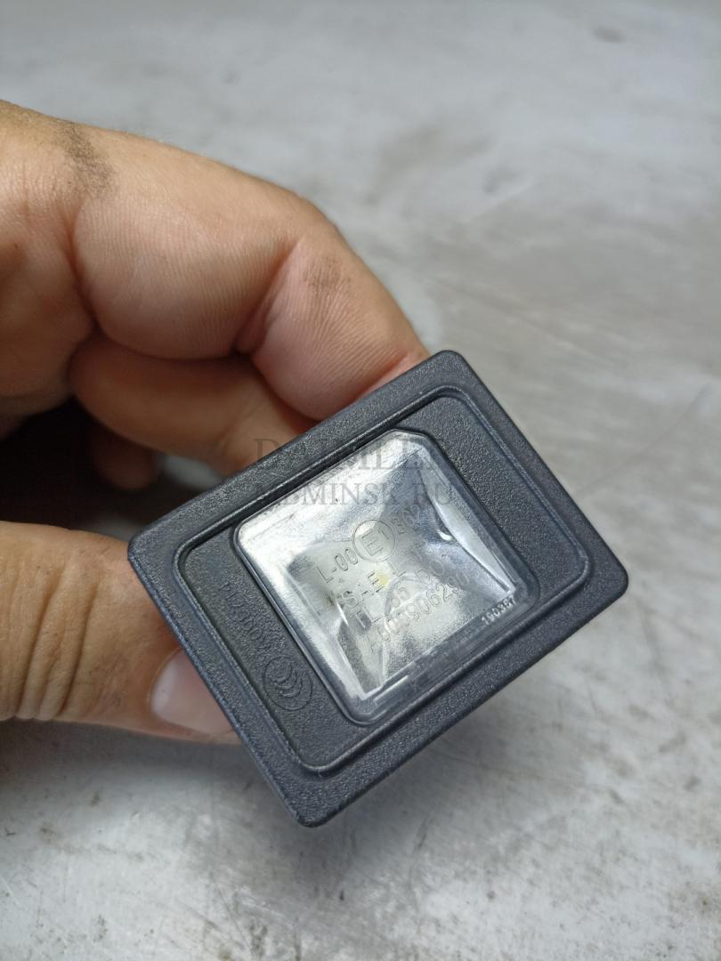 подсветка номера Mercedes-Benz GLC-Класс X253/C253 2018, 2.1 л., OM 651.921, дизель, АКПП, черный, A0009062903 - фото №1