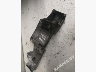 кронштейн генератора Volkswagen Golf 4 поколение 2002, 1.6 л., AEH, бензин, хетчбэк 5 дв.