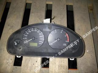 щиток приборов (приборная панель) Mitsubishi Carisma 1 поколение 1996