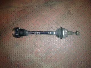 полуось передняя левая (приводной вал, ШРУС) Volkswagen Golf 4 поколение 2003, 1.6 л., AKL, бензин, хетчбэк 5 дв.
