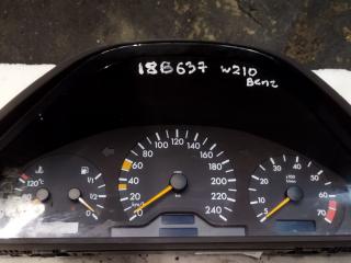 щиток приборов (приборная панель) Mercedes-Benz E-Класс W210/S210 [рестайлинг] 2001, 2.4 л.