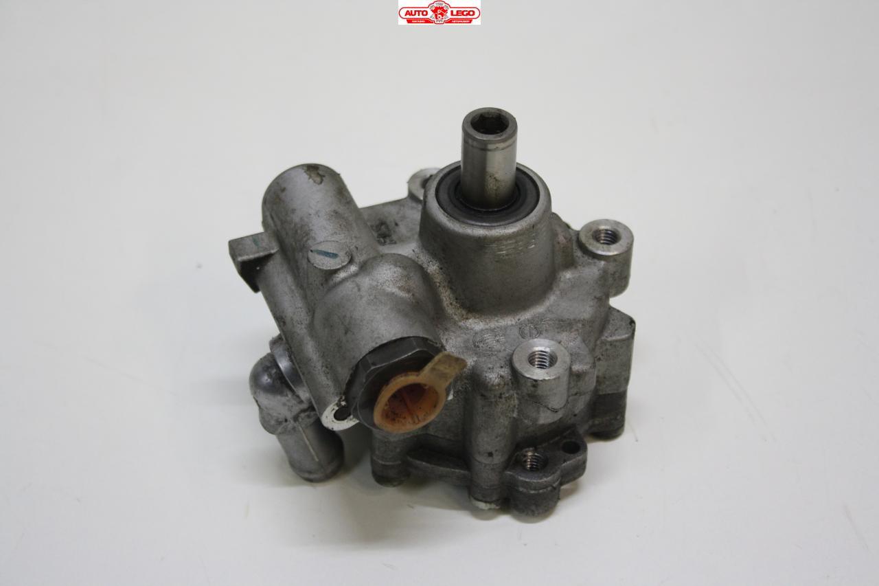 насос гидроусилителя руля Nissan Almera N15 G15 (1995 - 2000) - фото №1