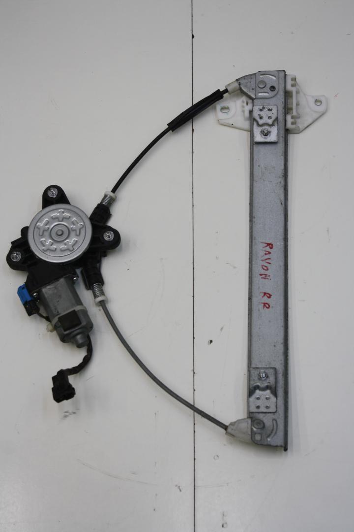 стеклоподъемник задний правый Ravon R2 1 поколение 2017, 1.2 л., B12D2, бензин, МКПП, синий, хетчбэк 5 дв., передний привод - фото №1