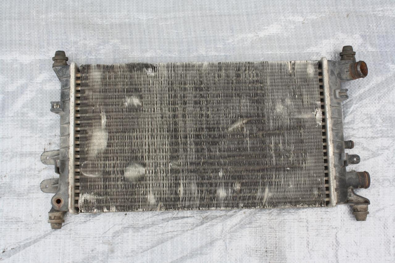 радиатор (основной) Ford Escort 1 поколение (1968 - 1976) - фото №1