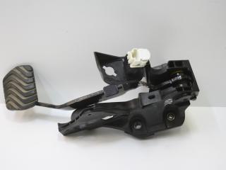 педаль тормоза Renault Arkana 1 поколение SUV 2020, 1.3 л., H5H, бензин, вариатор, серый, хетчбэк 5 дв., полный подключаемый привод, 465010799R