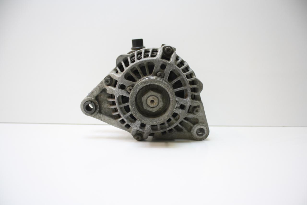 генератор Ford Fiesta 4 поколение AX 1998, 1.2 л., FSI, бензин, вариатор, черный, хетчбэк 5 дв., передний привод, 97MF10300AB - фото №1