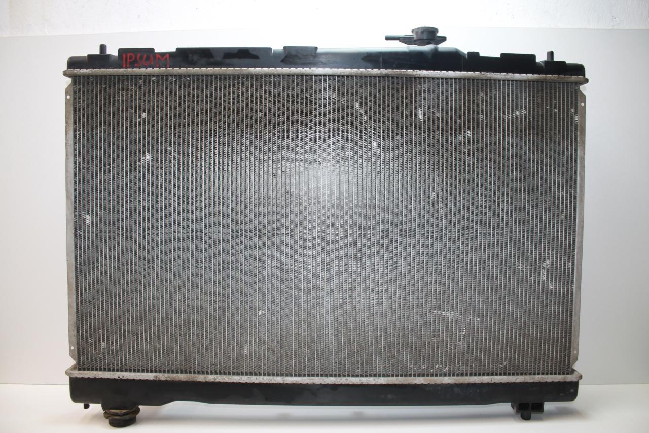 радиатор (основной) Toyota Ipsum 2 поколение ACM21W 2003, 2.4 л., 2AZ-FE, бензин, АКПП, серебристый, минивэн, передний привод, правый руль - фото №1