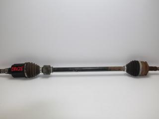 полуось передняя правая (приводной вал, ШРУС) Chevrolet Cruze 1 поколение J300 2012, 1.6 л., F16D3, бензин, МКПП, черный, хетчбэк 5 дв., передний привод, 13271549