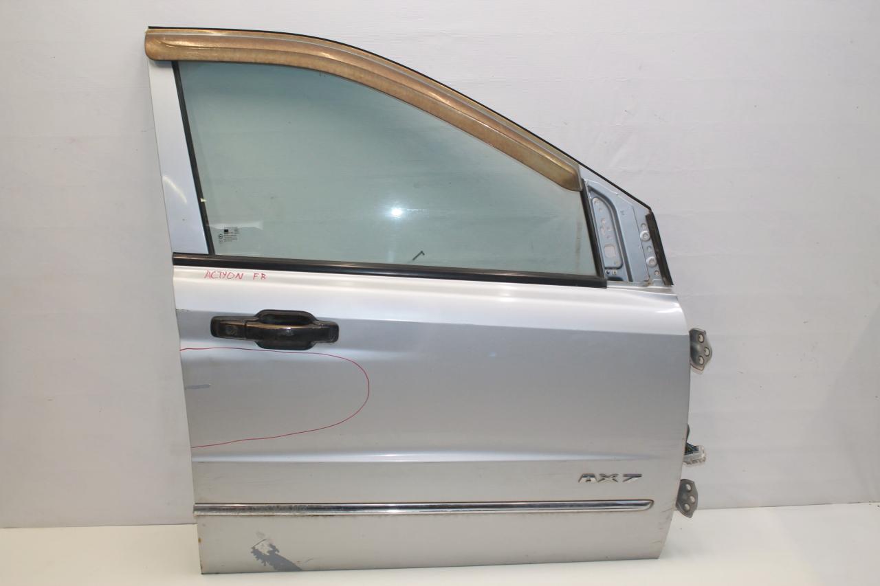 дверь передняя правая SsangYong Actyon Sport 1 поколение QJ 2009, 2.0 л., D20DT, дизель, АКПП, серый, пикап, полный привод - фото №1