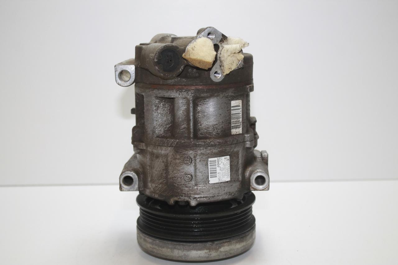 компрессор кондиционера Fiat Punto 3 поколение 199 2007, 1.4 л., 350 A1.000, бензин, МКПП, серебро, хетчбэк 5 дв., передний привод, 55194880 - фото №1