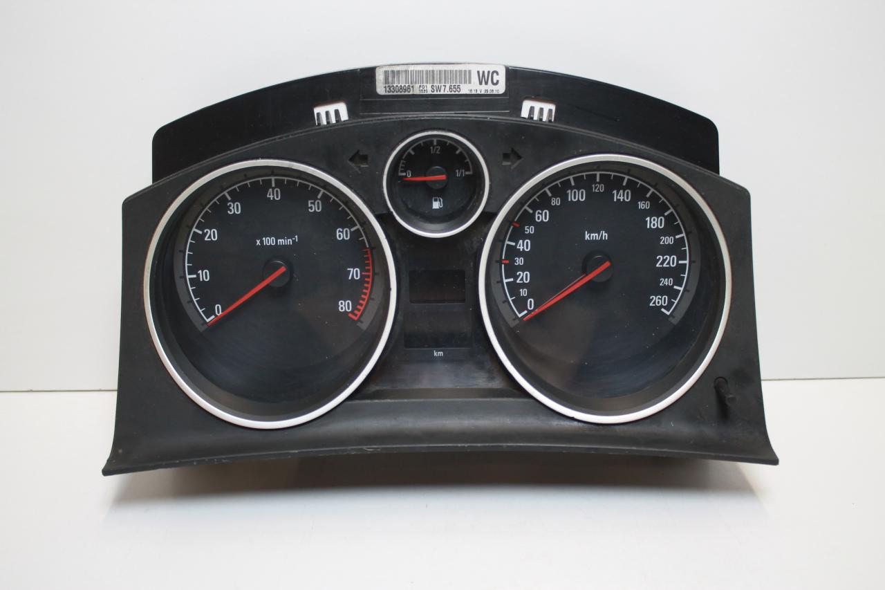 щиток приборов (приборная панель) Opel Astra H L48 2007, 1.6 л., Z 16 XE1, бензин, робот, серый, хетчбэк 5 дв., 13308961 - фото №1