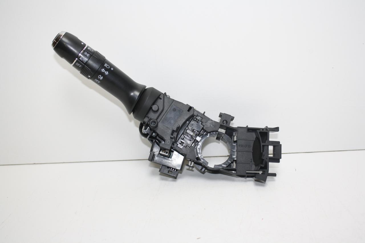 переключатель поворотов Chery Tiggo 4 1 рестайлинг 1 поколение 2021, 2.0 л., SQRD4G20, бензин, вариатор, серый, универсал, передний привод, T213774110 - фото №1