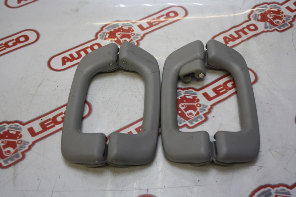 ручка внутренняя потолочная Hyundai i40 1 поколение VF 2013, 2.0 л., G4NA, бензин, АКПП, черный, седан, передний привод - фото №1