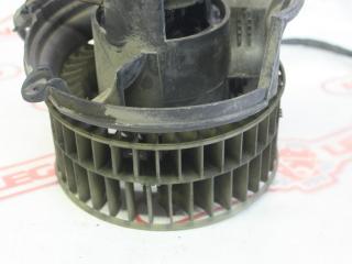 моторчик печки Mercedes-Benz E-Класс 1 поколение 1989