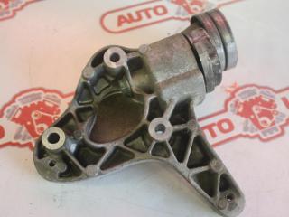 кронштейн компрессора кондиционера Volkswagen Passat B6 3BADR 2006, 1.6 л., BLF, бензин, МКПП, седан, передний привод, 1K0260885B