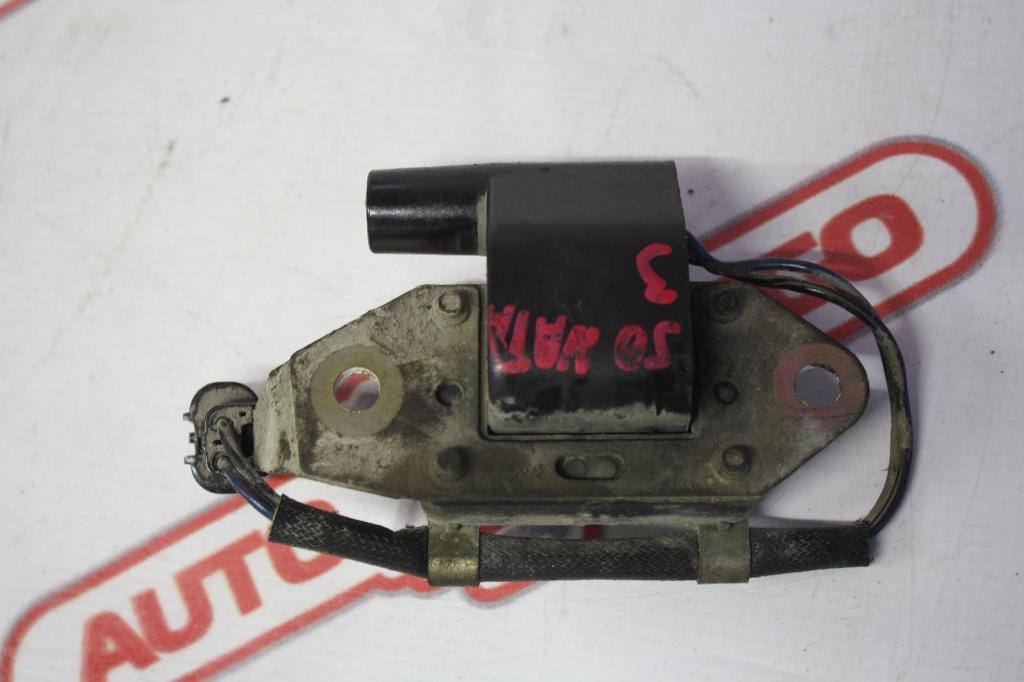 катушка зажигания Hyundai Sonata Y3 1993, G4CP, бензин, МКПП, зеленый, седан, передний привод, 27301-32820 - фото №1