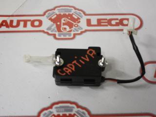 активатор замка багажника Chevrolet Captiva 1 поколение C100 2007, 2.4 л., Z 24 SED, бензин, МКПП, внедорожник 5 дв.