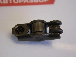 коромысло клапана (рокер) Nissan Almera G15 2013, 7700107556