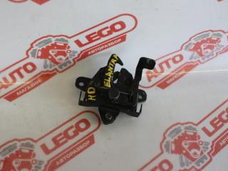 замок капота Hyundai Elantra HD 2010, 1.6 л., G4FC, бензин, МКПП, белый, седан, передний привод, 811302H000