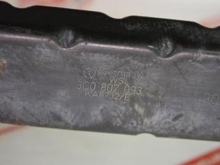 усилитель бампера переднего Volkswagen Passat B6 3BADR 2006, 1.6 л., BLF, бензин, МКПП, седан, передний привод, 3C0807093