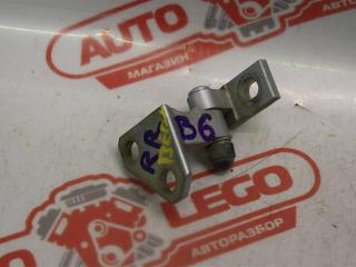 петля двери Volkswagen Passat B6 3BADR 2006, 1.6 л., BLF, бензин, МКПП, седан, передний привод, 3C4833402D