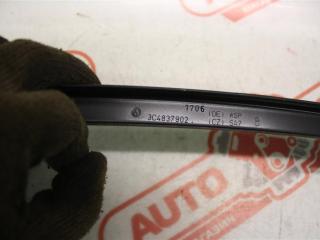 молдинг двери передней правой Volkswagen Passat B6 3BADR 2006, 1.6 л., BLF, бензин, МКПП, седан, передний привод, 3C4837902