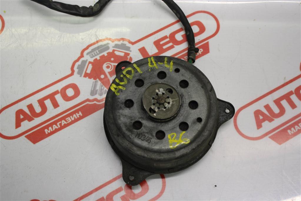 двигатель вентилятора радиатора Audi A6 4A/C4 1997 - фото №1