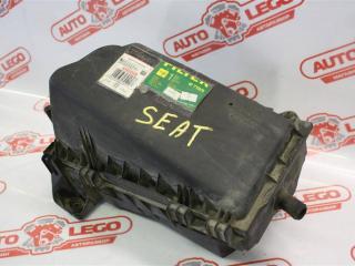 корпус воздушного фильтра SEAT Toledo 2 поколение 1999, AGN 1.8 125л.с., бензин, МКПП, черный, седан, передний привод, 1J0129607