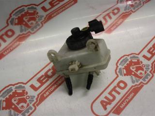 бачок тормозной жидкости Ford Focus 1 поколение BK 2000, 1.8 л., EYDE, бензин, МКПП, красный, седан, передний привод, 1307507