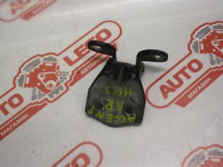 петля двери Hyundai Accent 2 поколение (LC) 2006