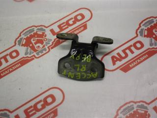 петля двери Hyundai Accent 2 поколение (LC) 2006