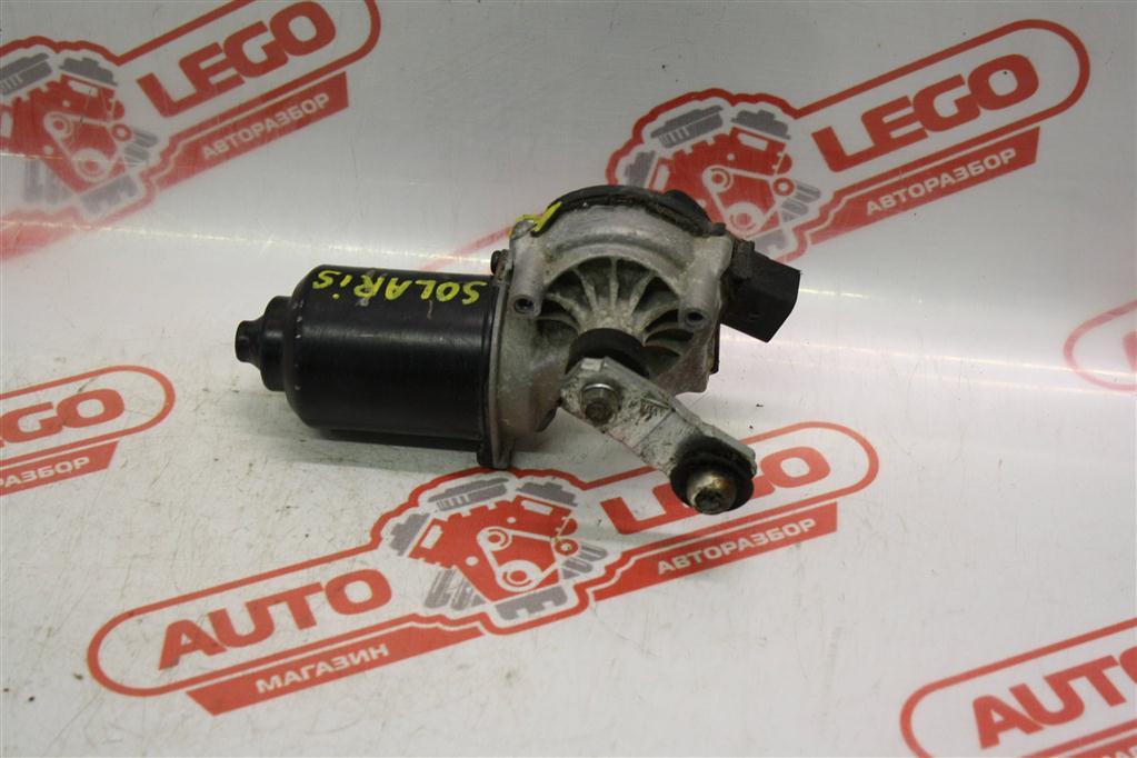 моторчик передних стеклоочистителей (дворников) Hyundai Solaris 1 поколение 2013, 1.6 л., G4FC, бензин, АКПП, белый, седан, передний привод, 98110-1R000 - фото №1