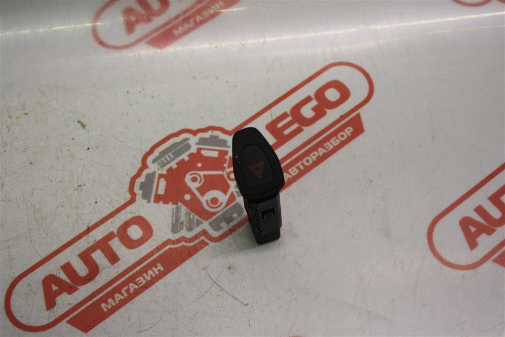 кнопка аварийной сигнализации Geely Emgrand EC7 1 поколение FE1 2013, 1.5 л., JL4G15D, бензин, МКПП, серебристый, седан, передний привод, 06703571 - фото №1