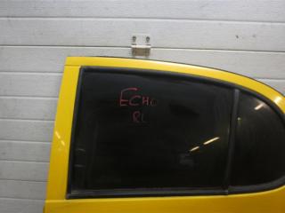 стекло двери задней левой Toyota Echo 1 поколение NCP10 2001, 1.5 л., 1NZ-FE, бензин, АКПП, желтый, седан, передний привод