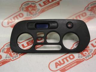 консоль салона Mitsubishi Lancer 8 поколение A171 1999, 1.6 л., бензин, АКПП, зеленый, седан, передний привод, MR189244