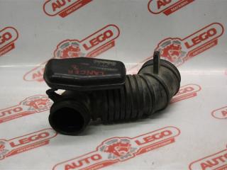 патрубок воздушного фильтра Mitsubishi Lancer 8 поколение A171 1999, 1.6 л., бензин, АКПП, зеленый, седан, передний привод, MR404160