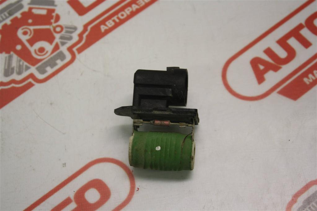 блок управления вентилятором (реле) Nissan Qashqai 2 поколение (2013 - 2019), M164727 - фото №1