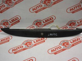 накладка двери (крышки) багажника Chevrolet Lanos 1 поколение 2006, A15SMS, бензин, МКПП, зеленый, седан, передний привод, 2730417