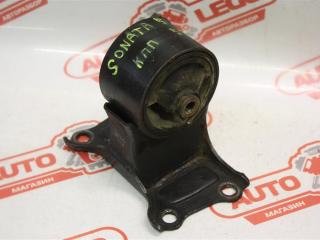 подушка крепления КПП Hyundai Sonata 4 поколение [рестайлинг] EF 2001, 2.0 л., G4JP, бензин, МКПП, серый, седан, передний привод