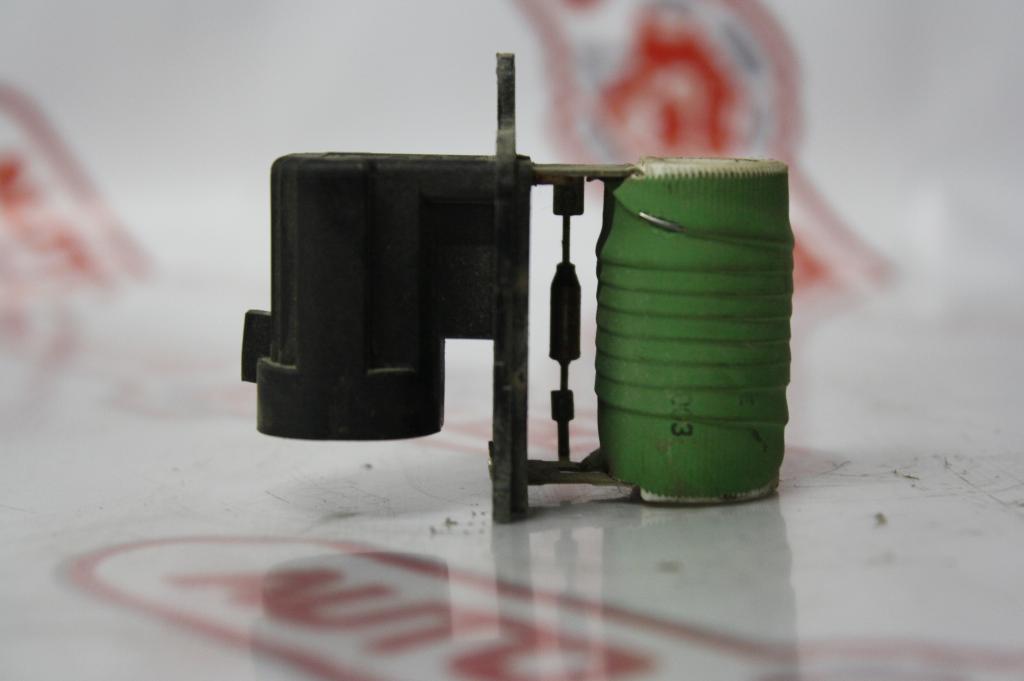 сопротивление печки Renault Sandero 1 поколение 2009 - фото №1