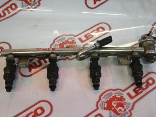 Рейка топливная (рампа) с форсунками Audi A4 B5 1997, AEB, бензин, МКПП, зеленый, седан, передний привод, 058133681