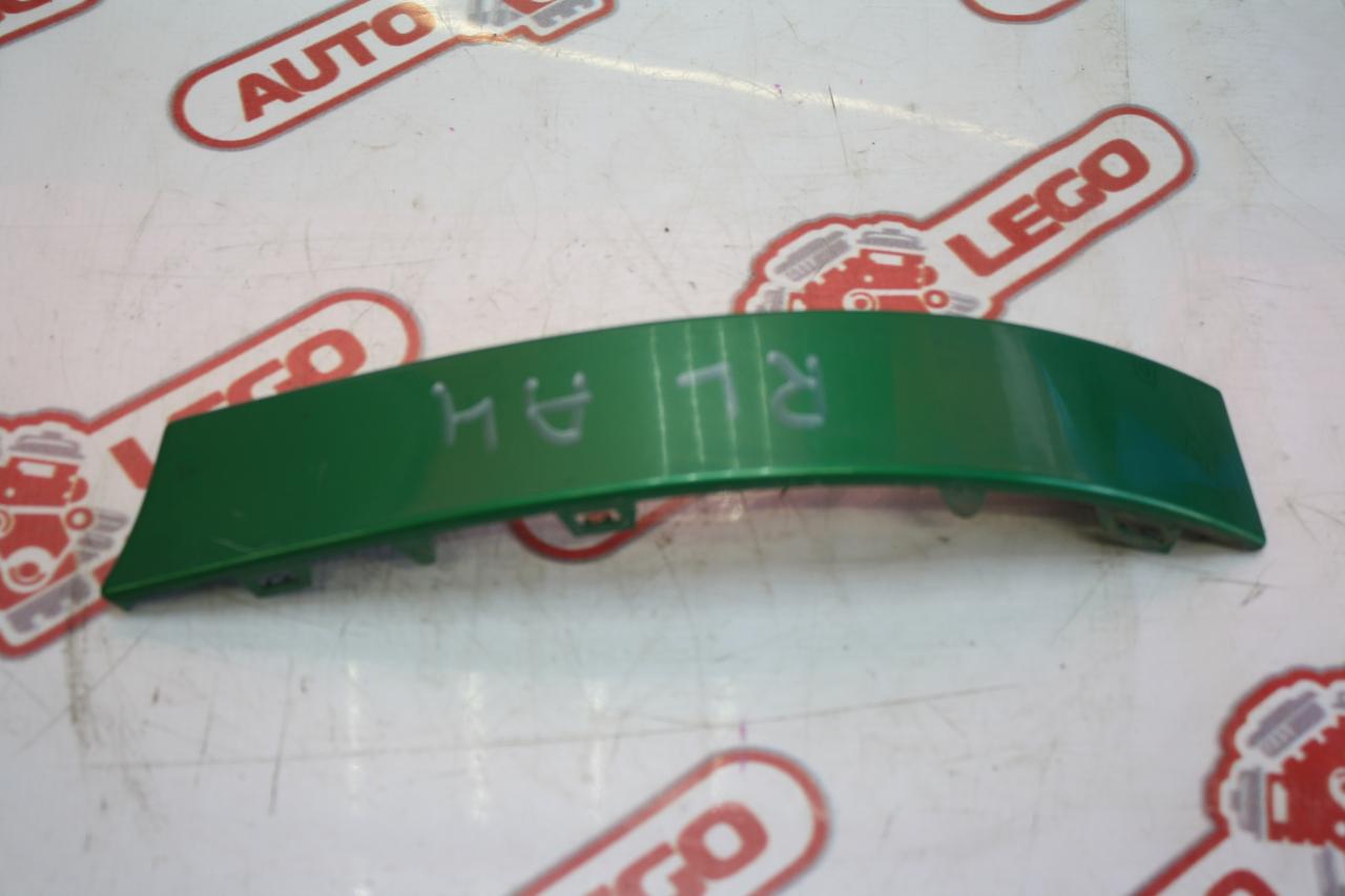 Вставка под фонарь Audi A4 B5 1997, AEB, бензин, МКПП, зеленый, седан, передний привод, 8D0945102 - фото №1