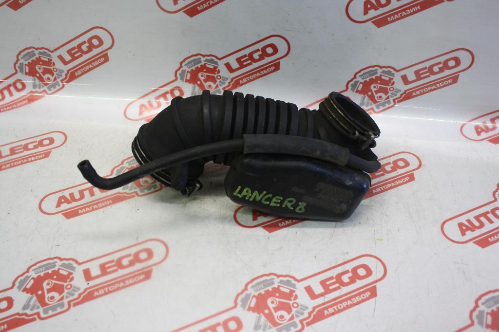 Гофра воздуховода Mitsubishi Lancer 8 поколение C10 1999, 1.8 л., бензин, АКПП, белый, седан, передний привод, правый руль - фото №1