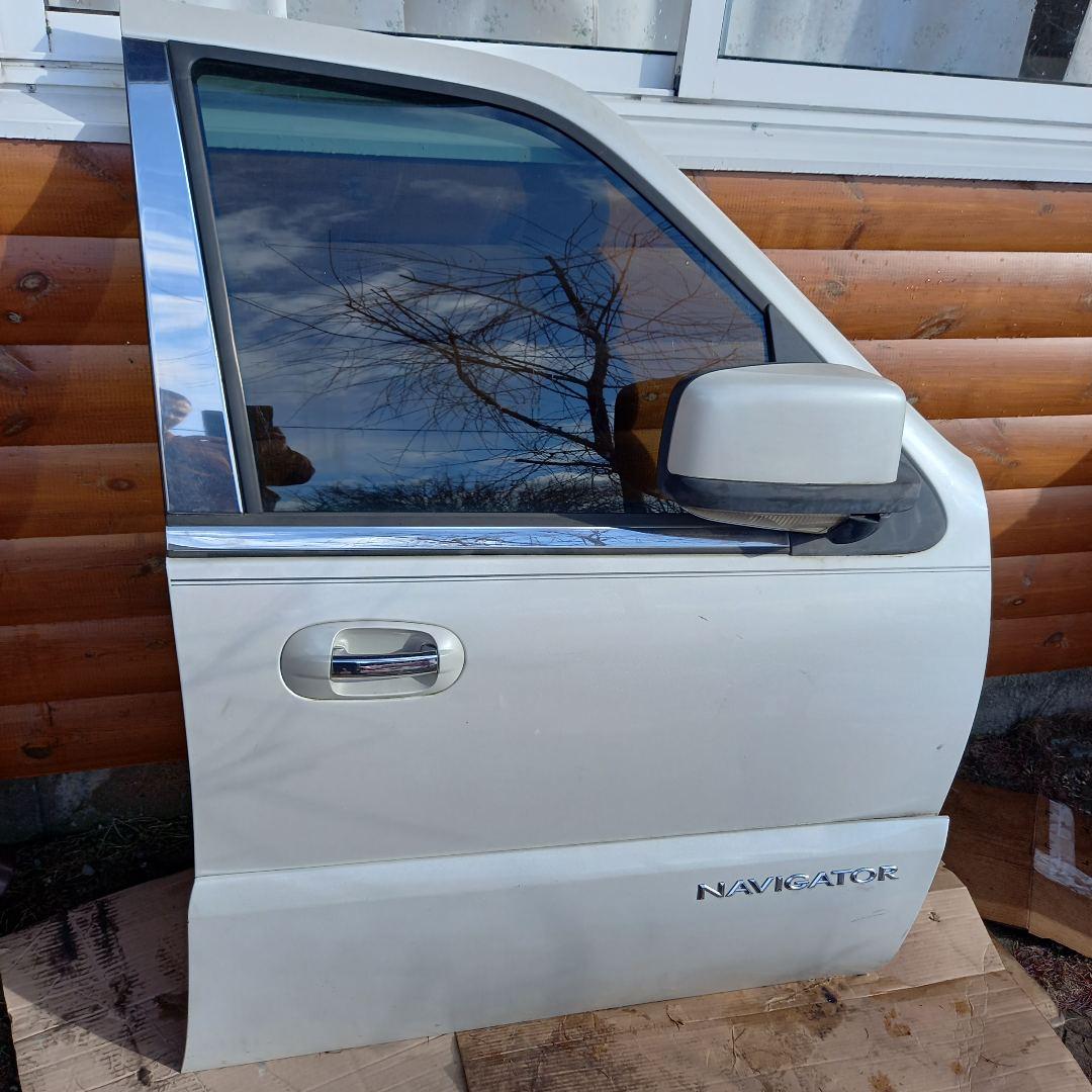 дверь передняя правая Lincoln Navigator 2 поколение 2006, 5.4 л., бензин, АКПП, полный привод, 5L7Z7820124AA - фото №1